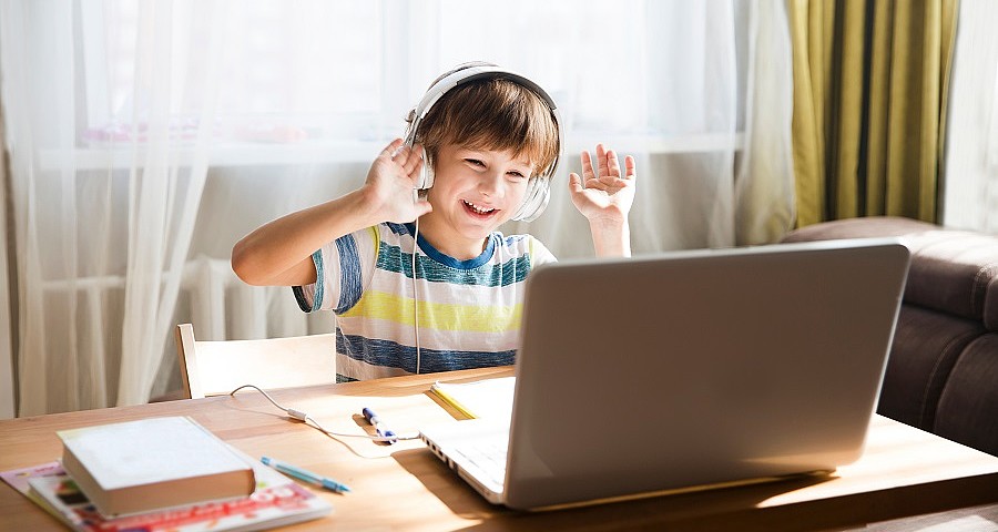 Ecole à la maison : bien s’équiper pour travailler dans les meilleures conditions Ecole à la maison : bien s’équiper pour travailler dans les meilleures conditions